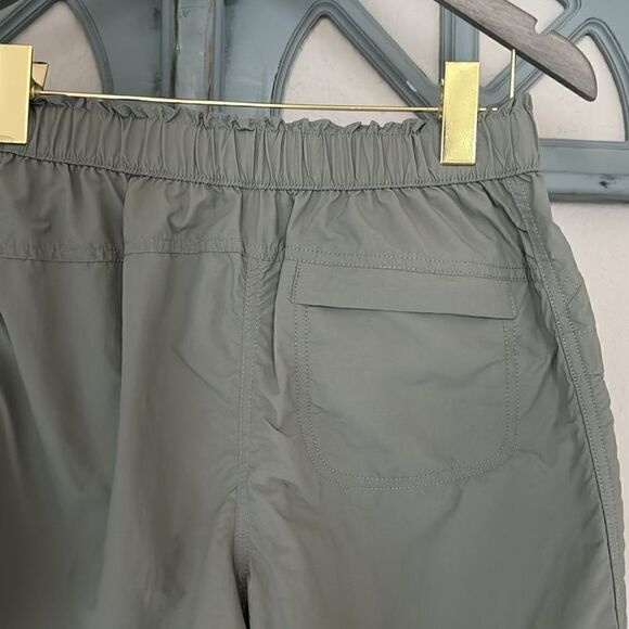 NWOT Free People Wild Short Olive Grey Olive S Water Repellent Lightweight Mid - Picture 7 of 11